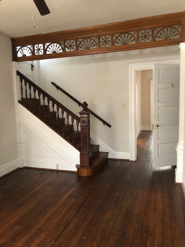 Building Photo - 312-1 South Upper – Available Fall 2026