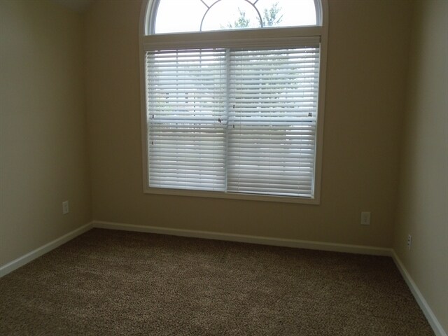 Building Photo - 143 Hawken Trail