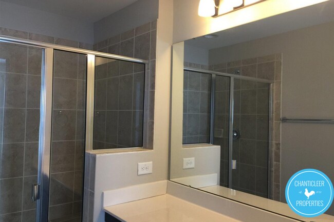 Building Photo - 1007 Metropolitan Dr