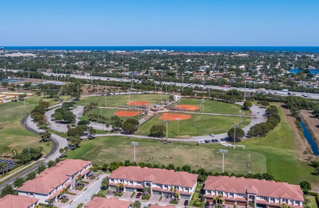 Building Photo - 84 Nottingham Pl