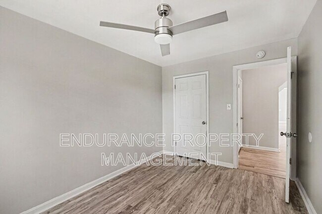 Building Photo - 629 Maple Dr