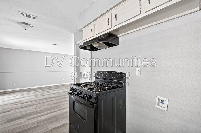 Building Photo - 12919 S Coast Dr