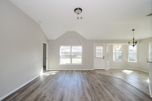 Building Photo - 2646 Leopard Ct