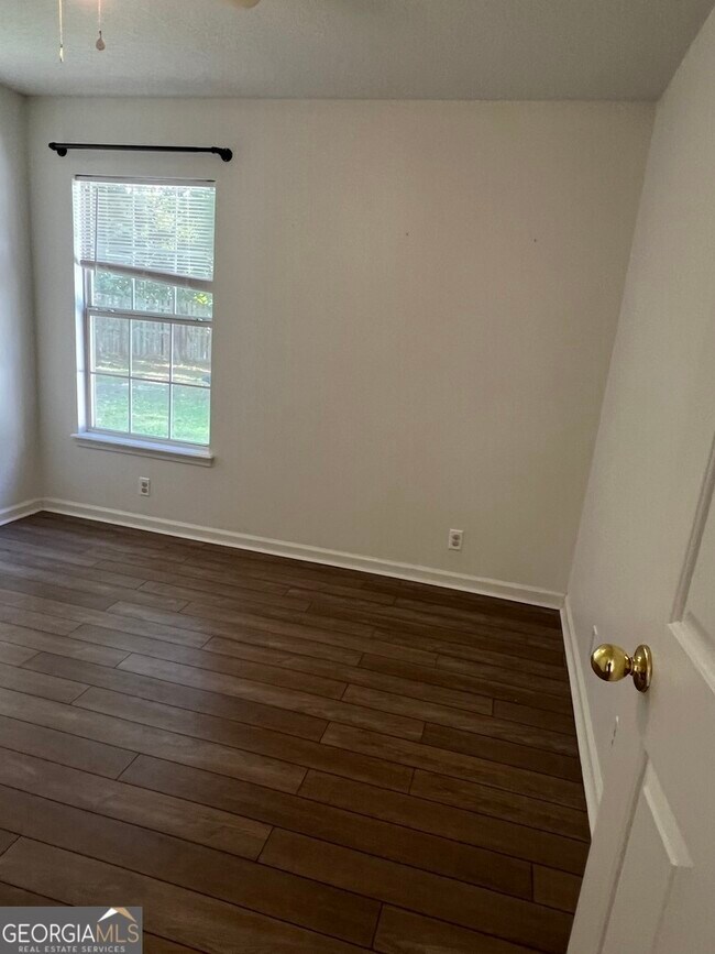 Building Photo - 308 Maggie Way