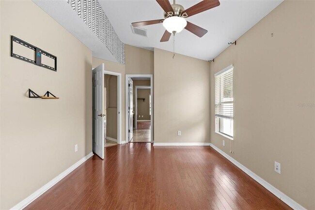 Building Photo - 13655 Artesa Bell Dr