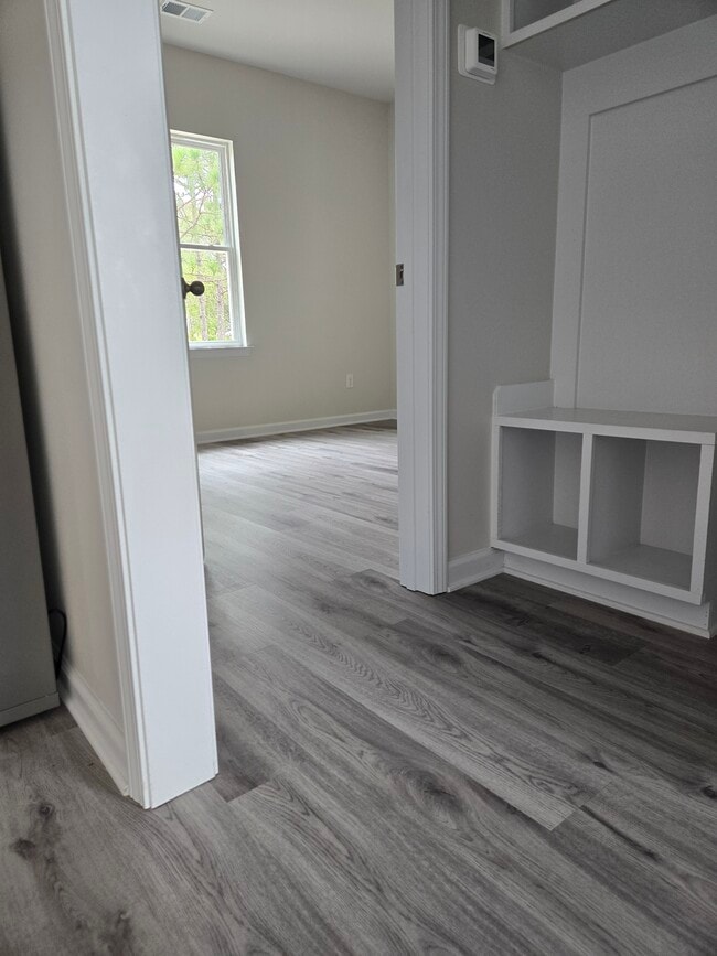 Building Photo - 3683 Rd