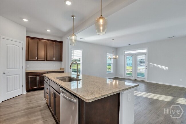 Building Photo - 10 Ashmont St