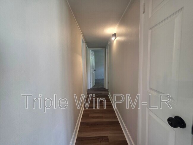 Building Photo - 8700 Winston Dr