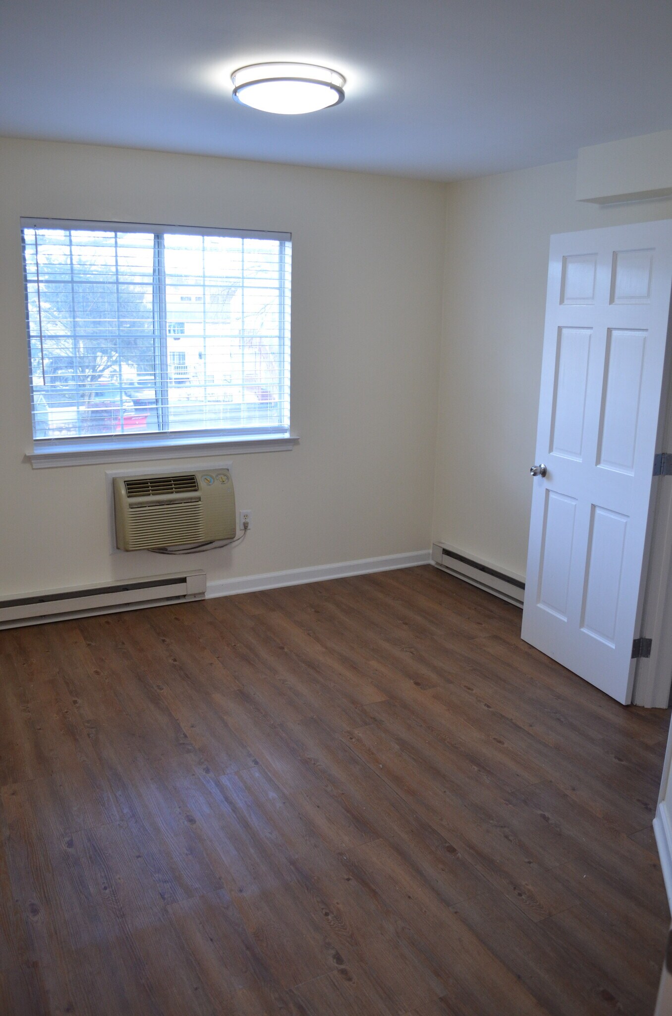 Building Photo - 50 Myano Ln