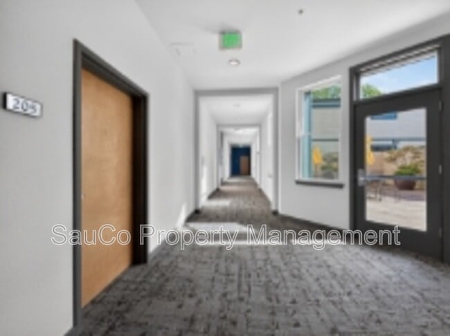 Building Photo - 1425 NE 61st Ave