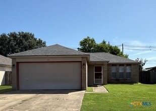 Building Photo - 311 Clydesdale Ln