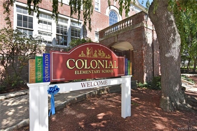 Building Photo - 235 Wolfs Ln