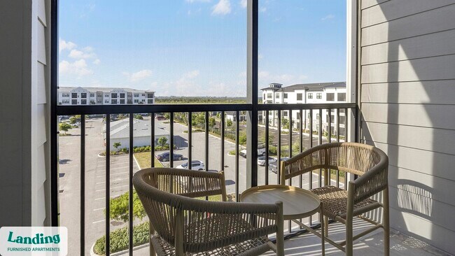 Building Photo - 6850 Foxtail Palm Wy