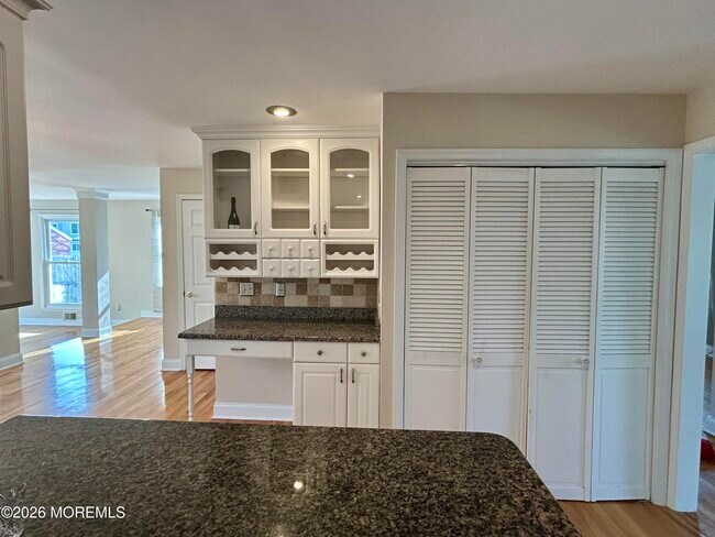 Building Photo - 82 3rd St