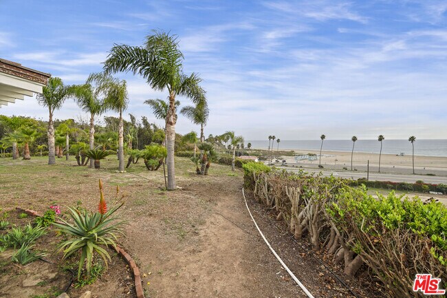 Building Photo - 29637 Pacific Coast Hwy