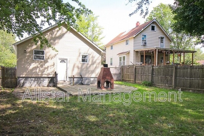 Building Photo - 736 Bettes Ave