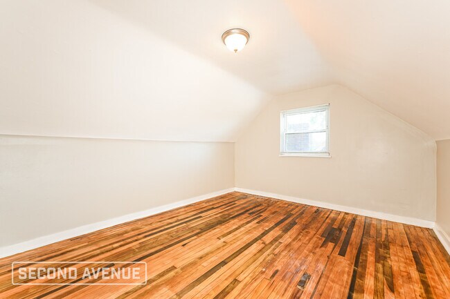 Building Photo - 3541 York St