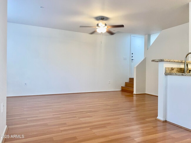 Building Photo - 1701 E Colter St