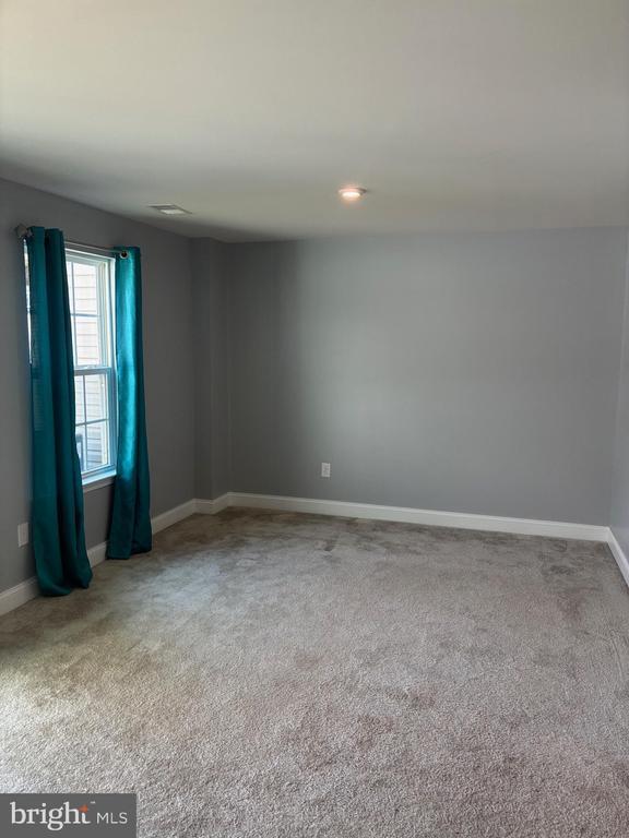 Building Photo - 139 Meridian Ln