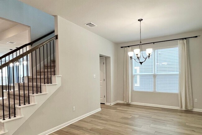 Building Photo - 2017 Cartway Ct