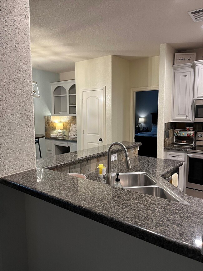 Building Photo - 22710 Coriander Dr