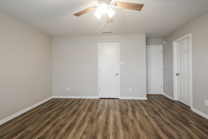 Building Photo - 547 Reed Ct