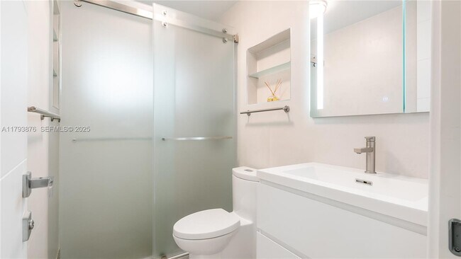 Building Photo - 4512 Sea Grape Dr