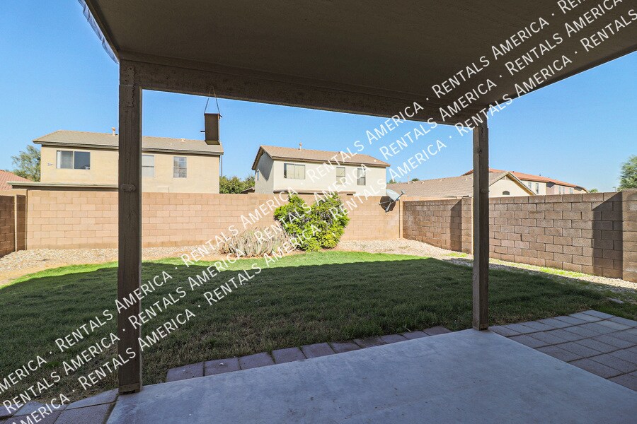 Building Photo - 12610 W Medlock Dr