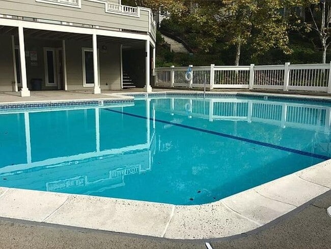 Building Photo - Beautiful Updated Condo in Prime San Ramon...