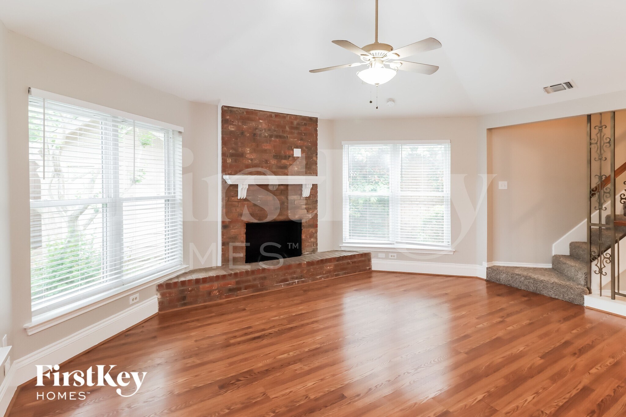 Building Photo - 1105 Carrington Ct