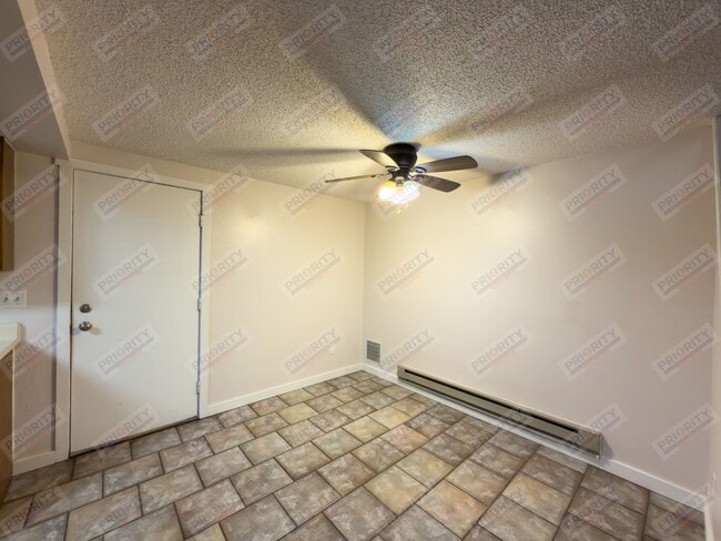 Building Photo - Single family home with a garage