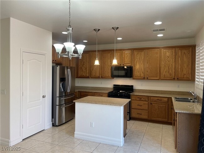 Building Photo - 783 Crest Valley Pl