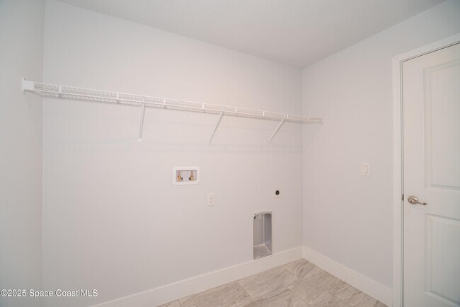 Building Photo - 1241 Platt Ave SW