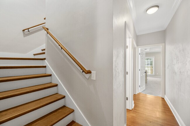 Building Photo - 2665 Breton Ridge Dr