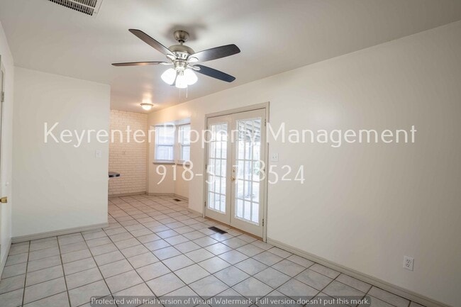 Building Photo - 3 Bed | 1.5 Bath in Collinsville!
