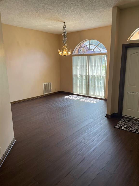 Building Photo - 3007 Forest Club Dr