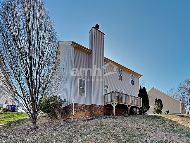 Building Photo - 724 Pecan Ridge Cir