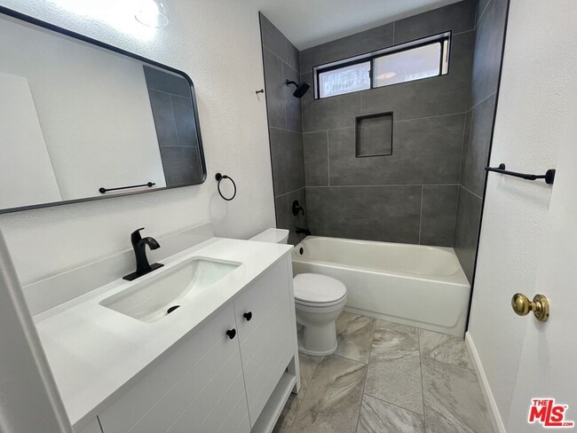 Building Photo - 31799 Corte Pollensa