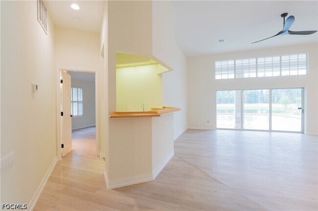 Building Photo - 15200 Sweetwater Ct