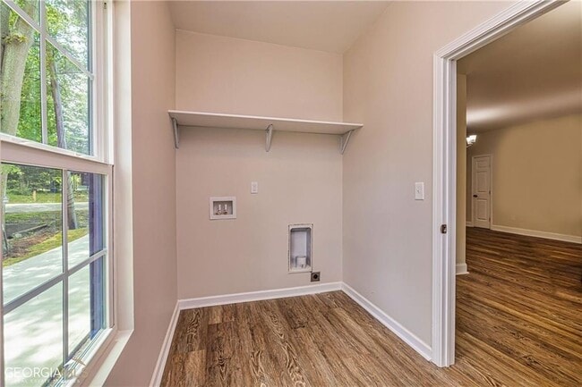 Building Photo - 106 Maple St