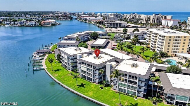 Building Photo - 3400 Gulf Shore Blvd N