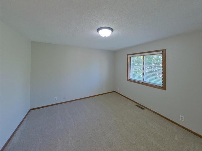 Building Photo - 3120 Teal Ct