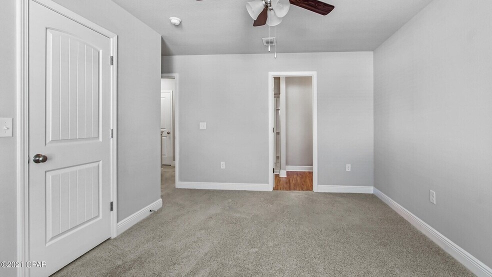 Building Photo - 5845 Callaway Cir