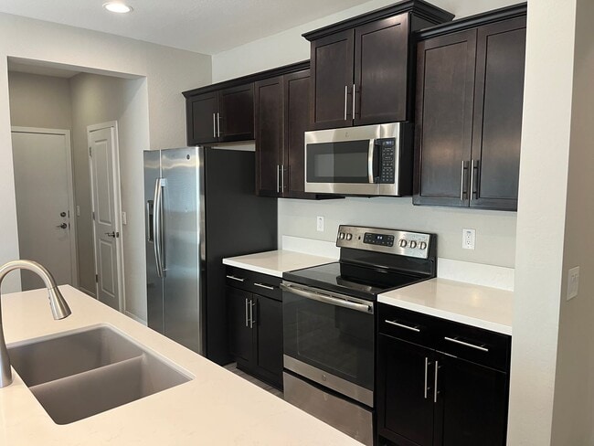 Building Photo - 3865 S 183rd Dr