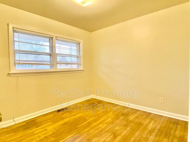 Building Photo - 18 Ivy Farms Rd