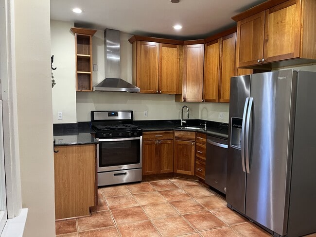 Building Photo - 1509 Gallatin St NW