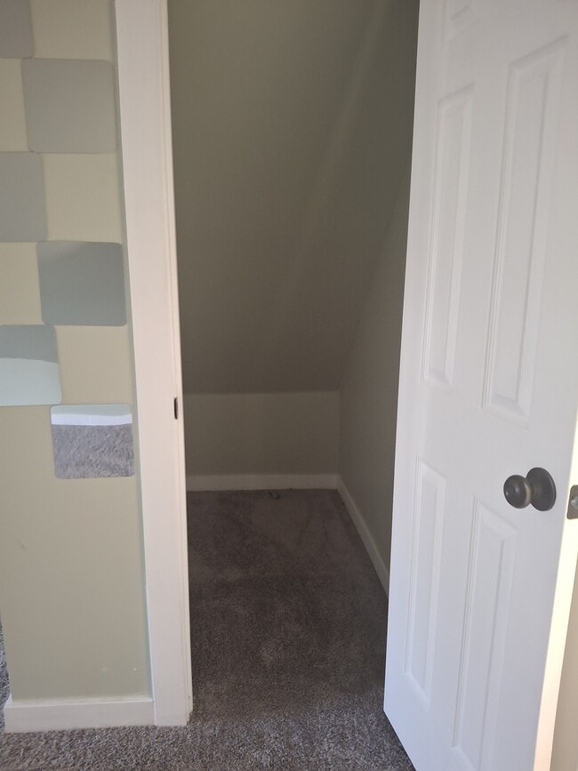 Building Photo - 400 Orange St