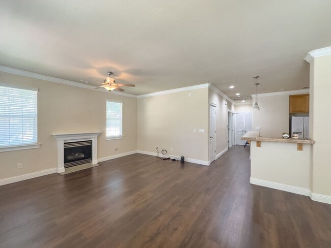 Building Photo - 55 and Older Community -  $500 OFF FIRST MONTH RENT MOVE IN SPECIAL!!!!