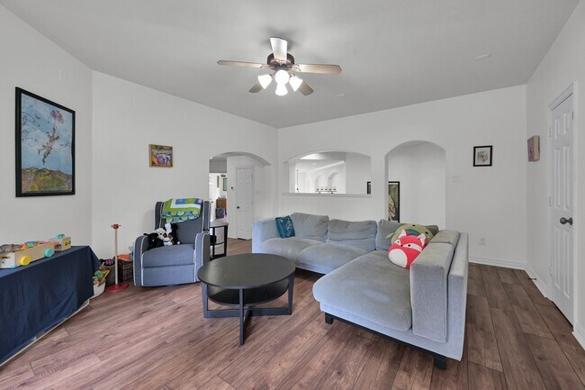 Building Photo - 4770 Jackson Square Dr