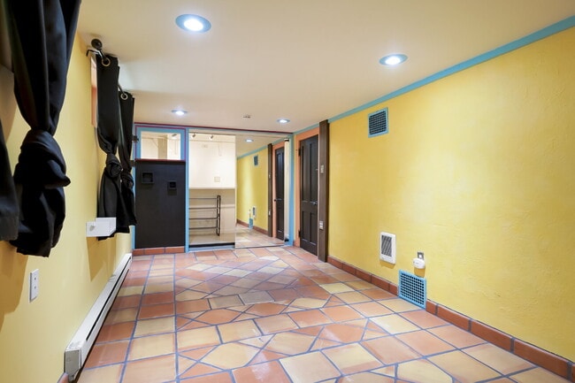 Building Photo - Live in Baker! Historic 2BD Home with Garage, Yard & Simplified Utilities